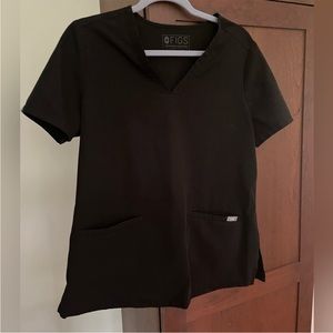 Figs Casma 3 Pocket Scrub Top